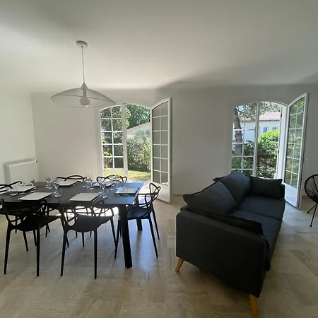 Holiday home Renovee Avec Jardin, Veranda Et Parking, A 800m De La Plage - Ideal Famille, 6 Pers. - Fr-1-539-50