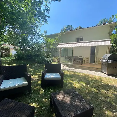Renovee Avec Jardin, Veranda Et Parking, A 800m De La Plage - Ideal Famille, 6 Pers. - Fr-1-539-50 * Royan