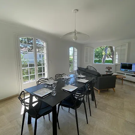 Renovee Avec Jardin, Veranda Et Parking, A 800m De La Plage - Ideal Famille, 6 Pers. - Fr-1-539-50 Royan